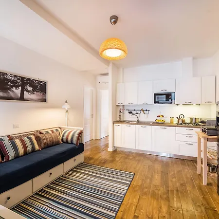 B&B White 4*