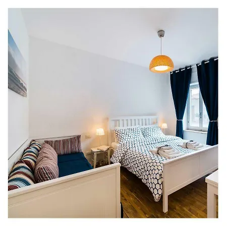 White Bed and breakfast