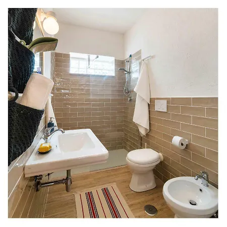 Bed and breakfast White